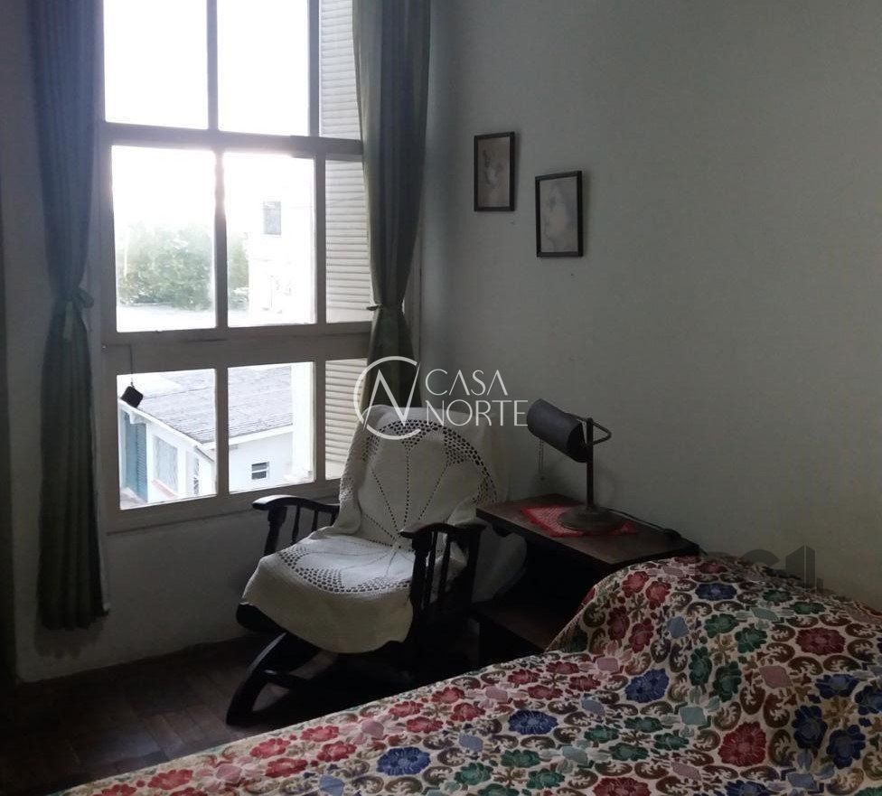 Apartamento à venda com 3 quartos, 80m², 1 vaga, Rua Dona Augusta no bairro Menino Deus em Porto Alegre