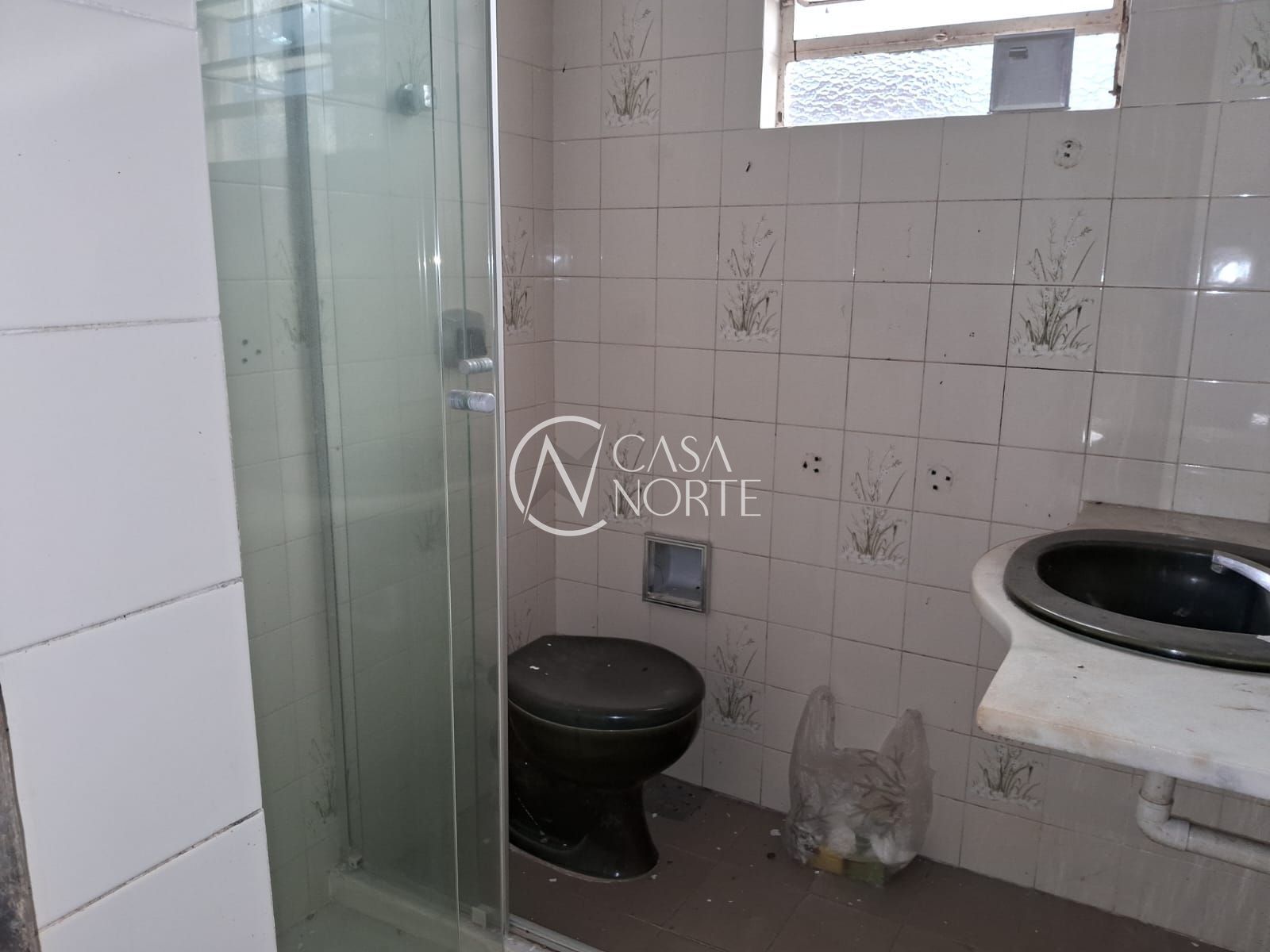Casa à venda com 2 quartos, 89m², 2 vagas, Rua Botafogo no bairro Menino Deus em Porto Alegre
