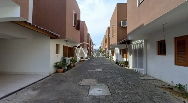 Casa de Condomínio à venda com 3 quartos, 131m², 1 suíte, 2 vagas, Rua Landel de Moura no bairro Tristeza em Porto Alegre