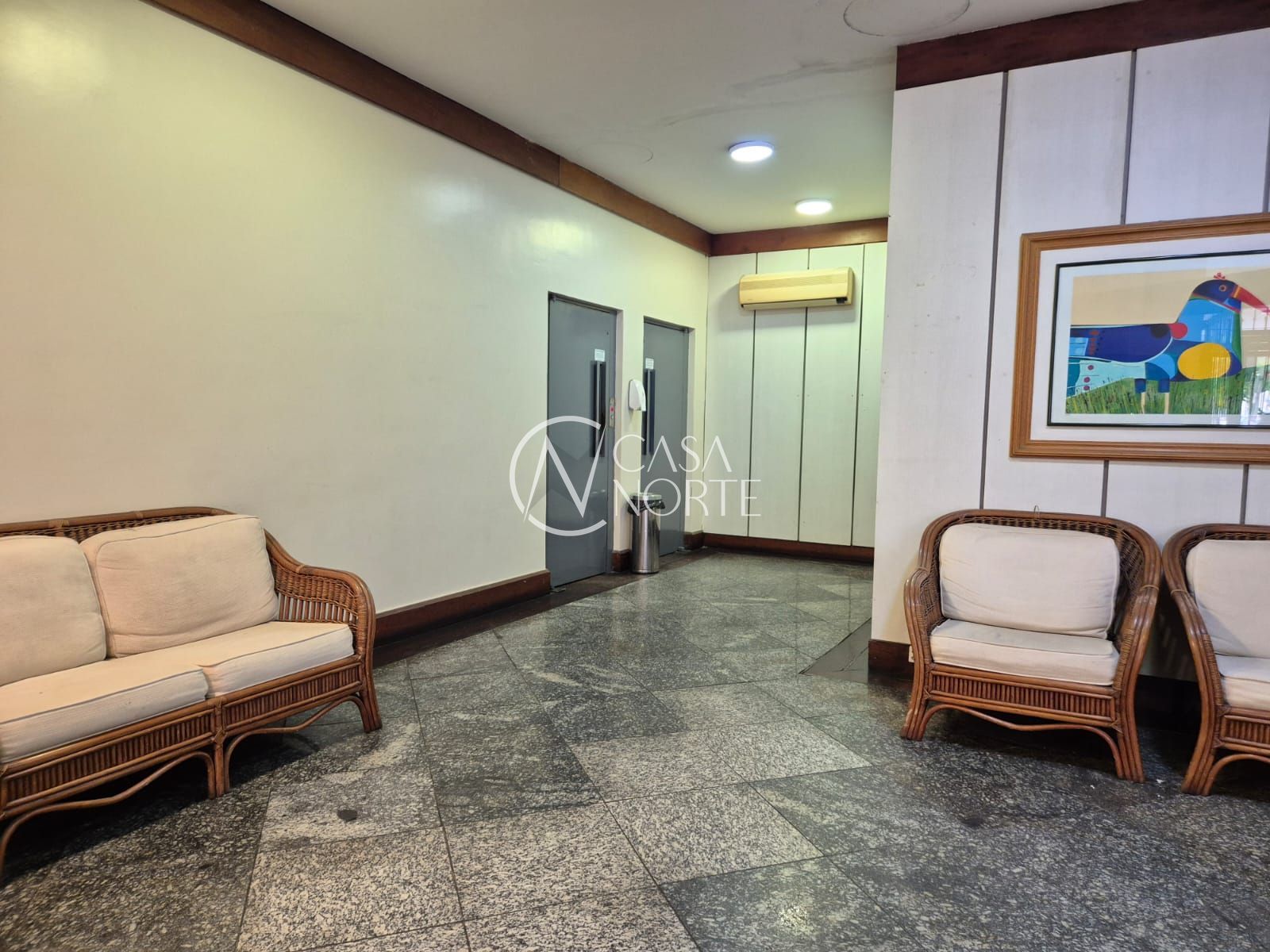 Apartamento à venda com 1 quarto, 28m², Avenida Osvaldo Aranha no bairro Bom Fim em Porto Alegre