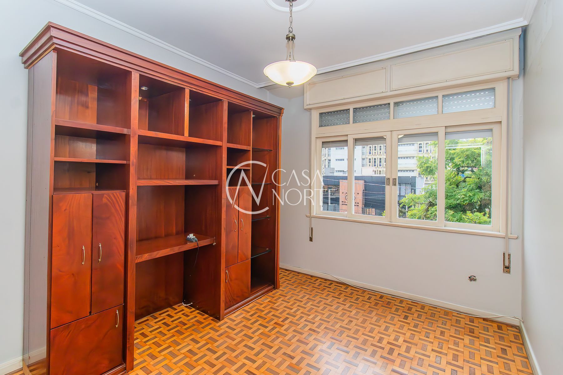 Apartamento à venda com 3 quartos, 109m², 1 vaga, Avenida Ganzo no bairro Menino Deus em Porto Alegre