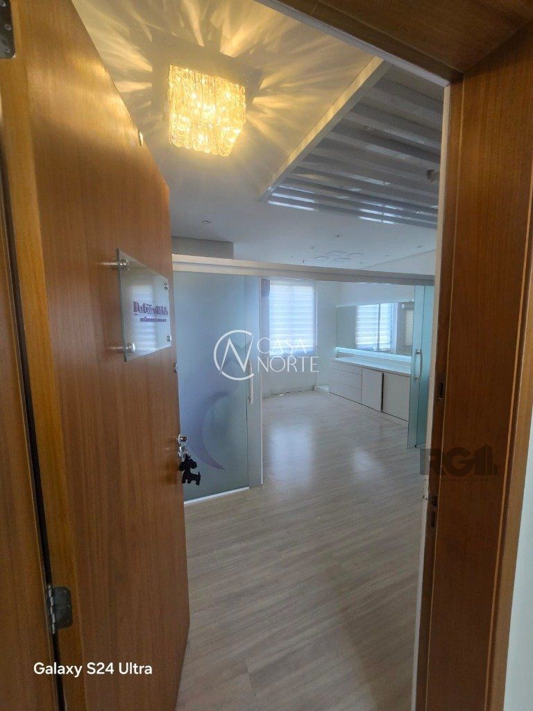 Sala Comercial à venda , 29m², Avenida Getúlio Vargas no bairro Menino Deus em Porto Alegre