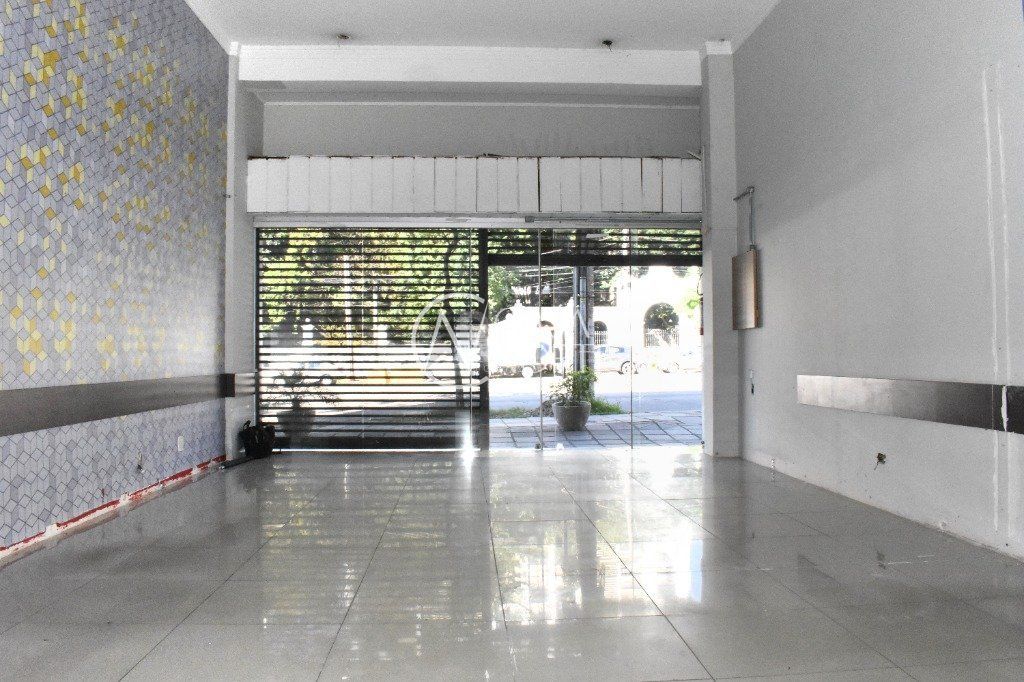 Loja à venda , 218m², Avenida Carlos Gomes no bairro Auxiliadora em Porto Alegre