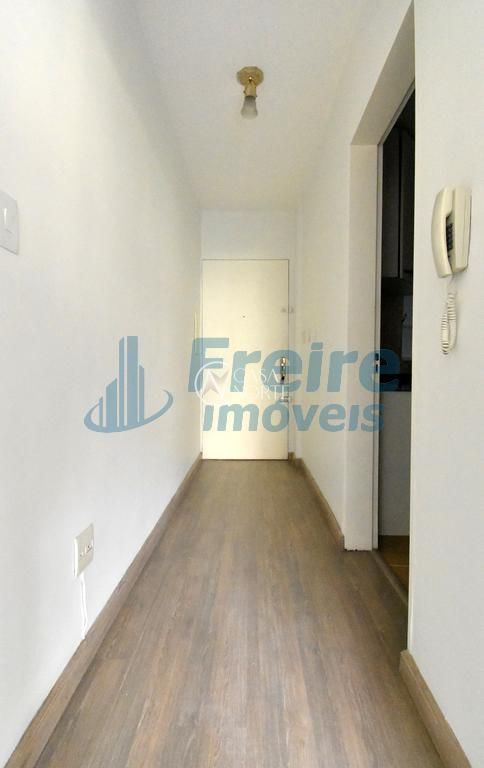 Apartamento à venda com 3 quartos, 103m², 1 suíte, Rua Vinte e Quatro de Maio no bairro Centro Histórico em Porto Alegre