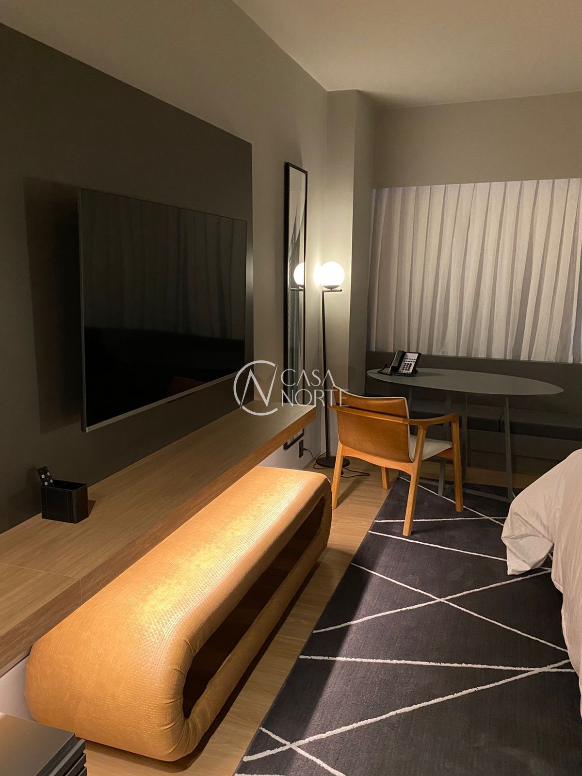Hotel à venda , 29m², Avenida Padre Cacique no bairro Praia de Belas em Porto Alegre