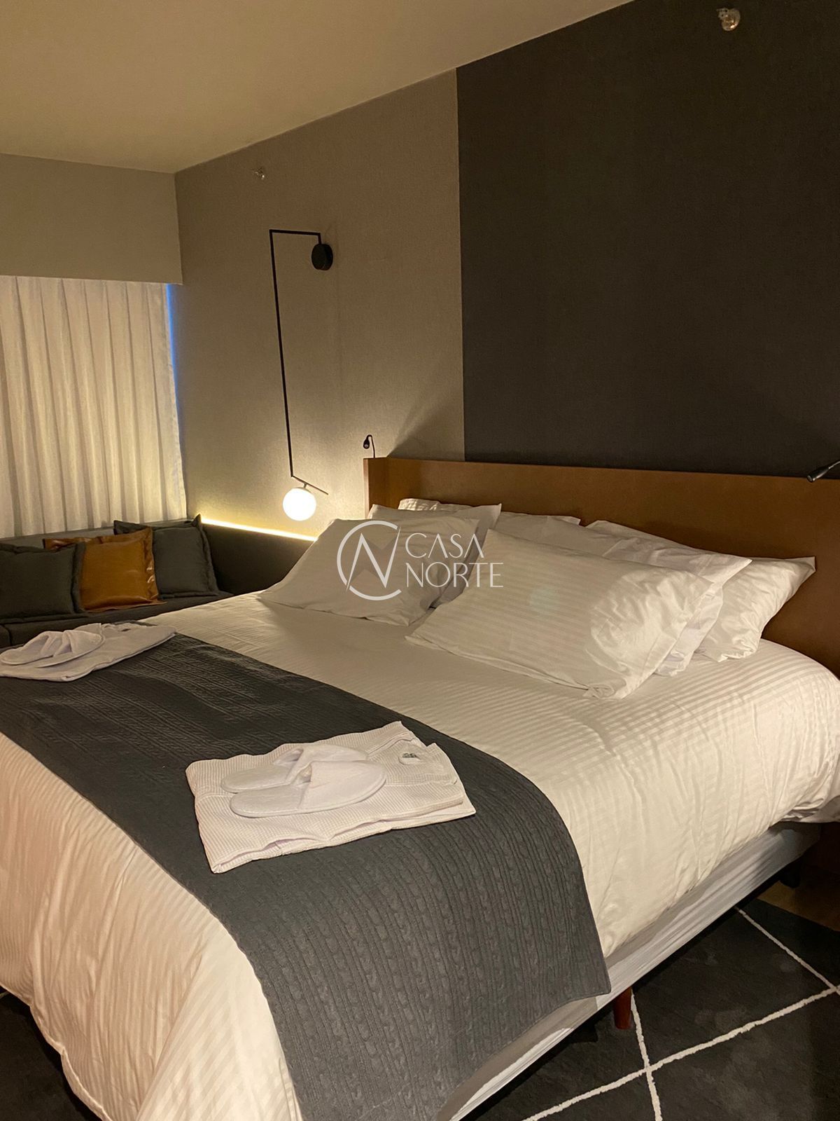 Hotel à venda , 29m², Avenida Padre Cacique no bairro Praia de Belas em Porto Alegre