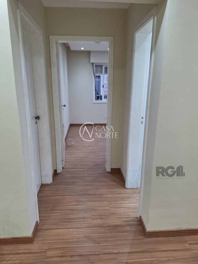 Apartamento à venda com 2 quartos, 57m², Avenida da Cavalhada no bairro Cavalhada em Porto Alegre