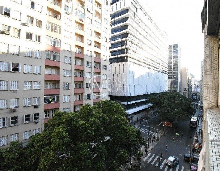 Apartamento à venda com 2 quartos, 76m², Avenida Senador Salgado Filho no bairro Centro Histórico em Porto Alegre