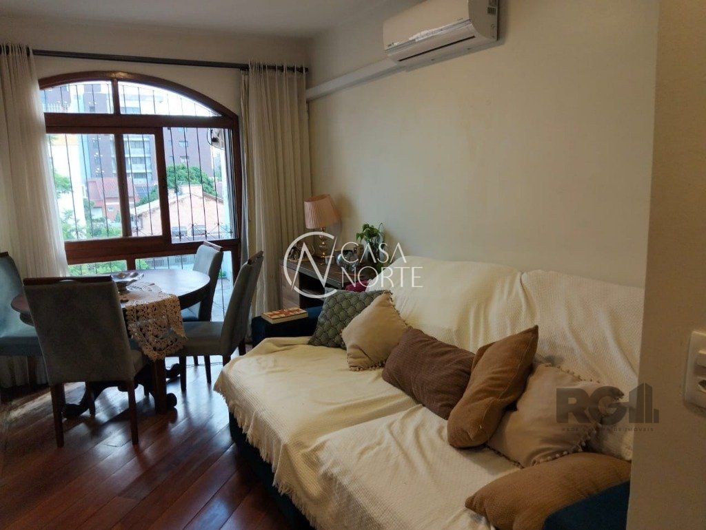 Cobertura à venda com 3 quartos, 210m², 1 vaga, Rua Inhanduí no bairro Cristal em Porto Alegre