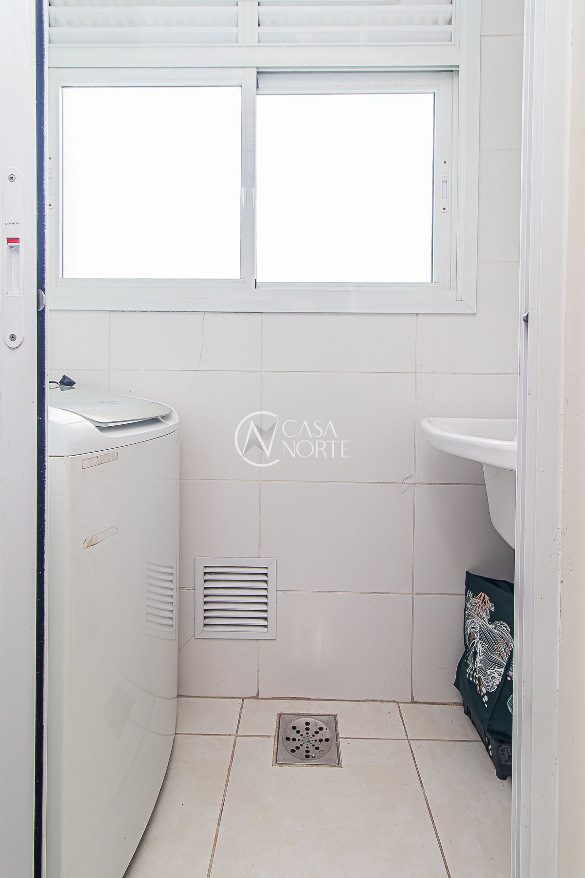 Apartamento à venda com 1 quarto, 44m², 1 suíte, Rua Miguel Teixeira no bairro Cidade Baixa em Porto Alegre
