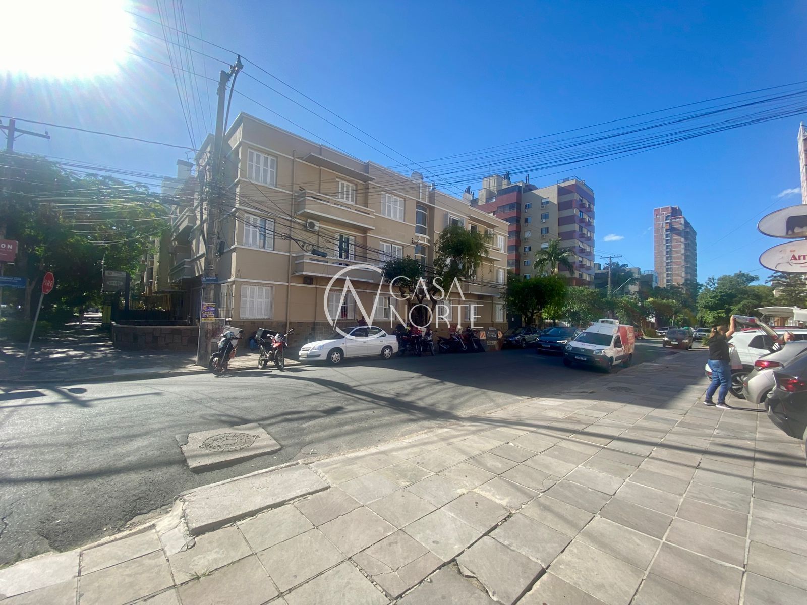 Apartamento Garden à venda com 3 quartos, 128m², 1 vaga, Rua Gonçalves Dias no bairro Menino Deus em Porto Alegre