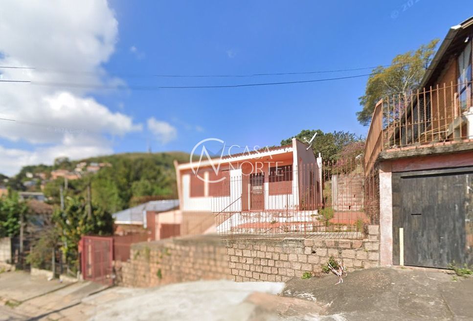 Casa à venda com 3 quartos, 148m², 3 vagas, Rua Capitão Padilha no bairro Cascata em Porto Alegre