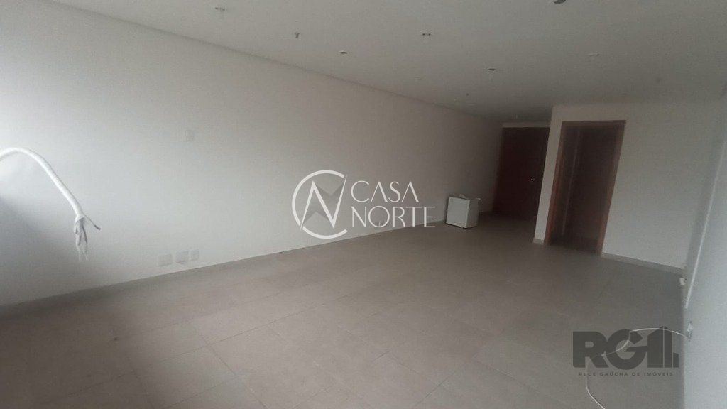 Sala Comercial à venda , 41m², Avenida Getúlio Vargas no bairro Menino Deus em Porto Alegre