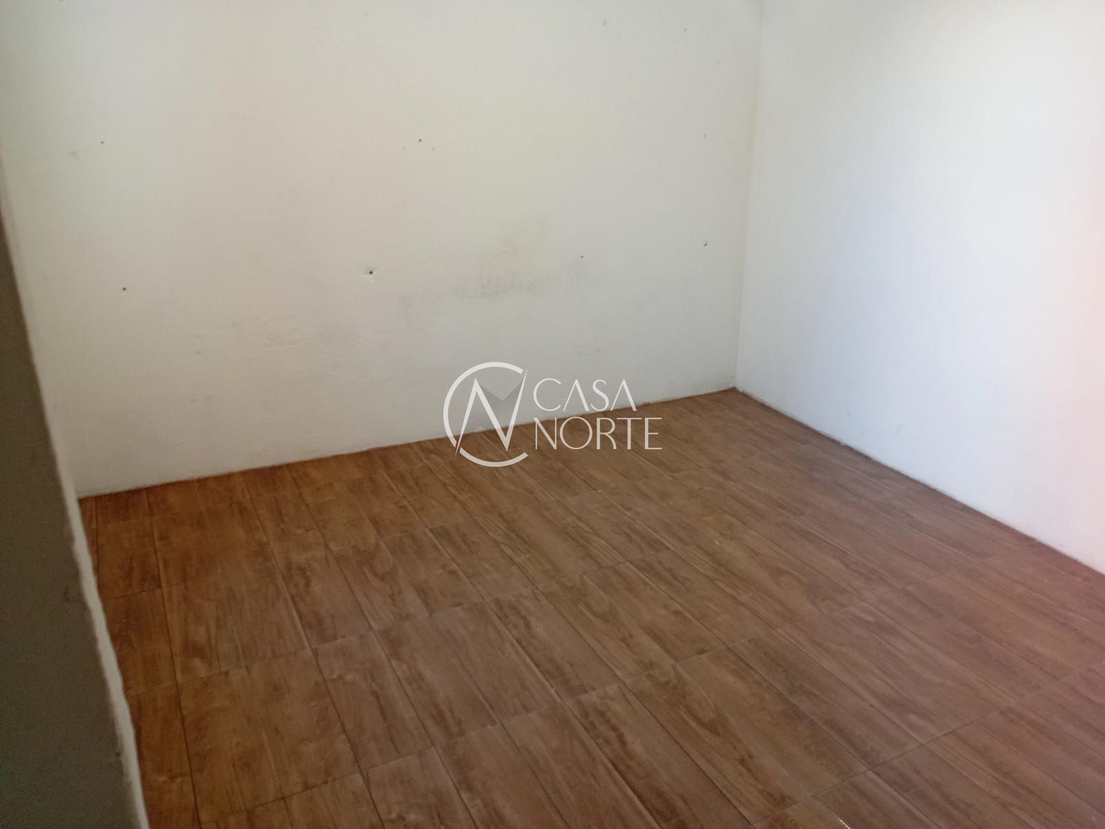 Casa à venda com 3 quartos, 310m², 4 vagas, Rua Humberto de Campos no bairro Partenon em Porto Alegre