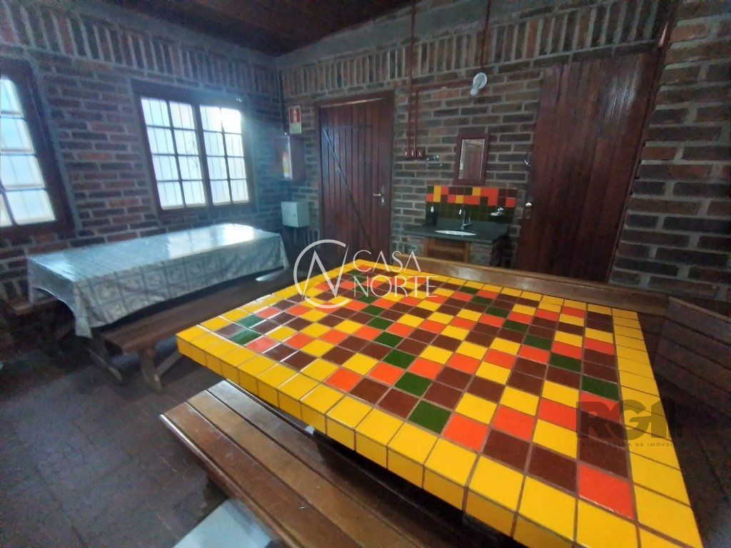 Apartamento à venda com 3 quartos, 74m², 1 vaga, Rua Doutor Campos Velho no bairro Cristal em Porto Alegre