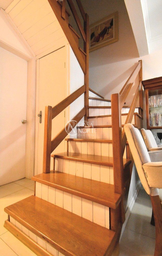 Casa de Condomínio à venda com 2 quartos, 70m², 1 suíte, 2 vagas, Avenida da Cavalhada no bairro Cavalhada em Porto Alegre