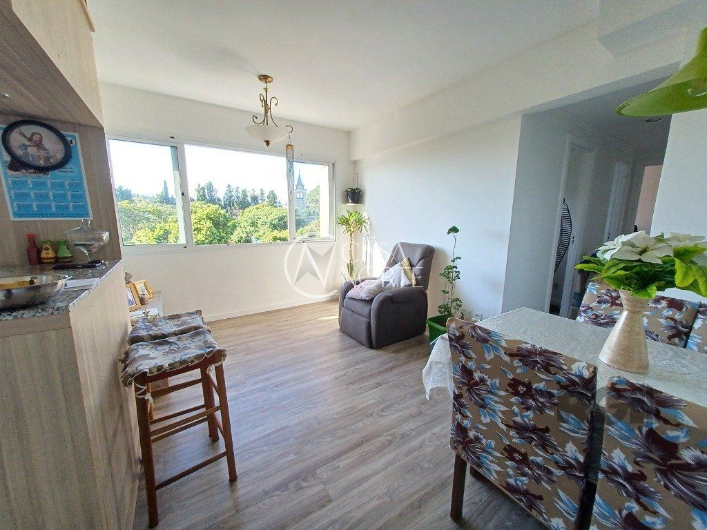 Apartamento à venda com 2 quartos, 50m², 1 vaga, Avenida Florianópolis no bairro Azenha em Porto Alegre