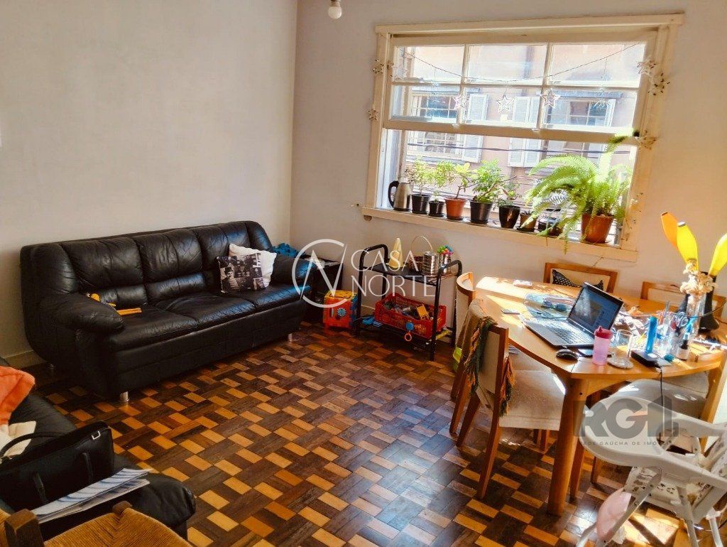 Apartamento à venda com 2 quartos, 77m², Rua Leão XIIi no bairro Cidade Baixa em Porto Alegre