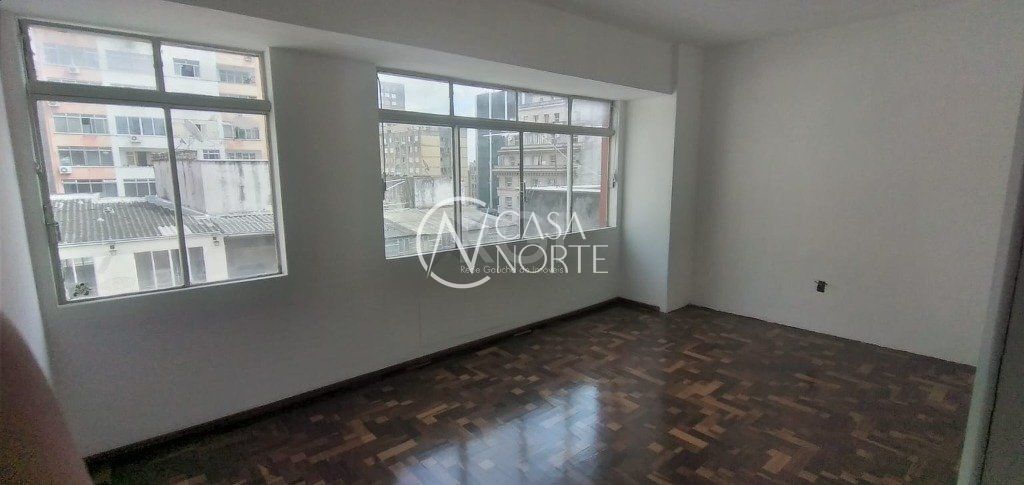Apartamento à venda com 2 quartos, 60m², Rua Marechal Floriano Peixoto no bairro Centro Histórico em Porto Alegre