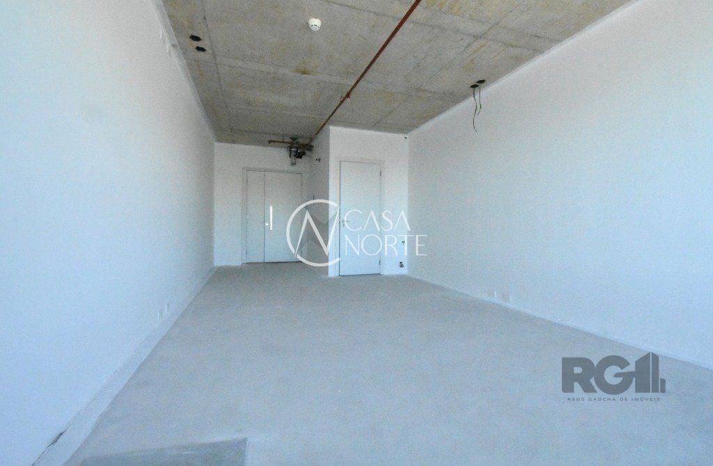 Sala Comercial à venda , 35m², 1 vaga, Avenida Padre Cacique no bairro Praia de Belas em Porto Alegre