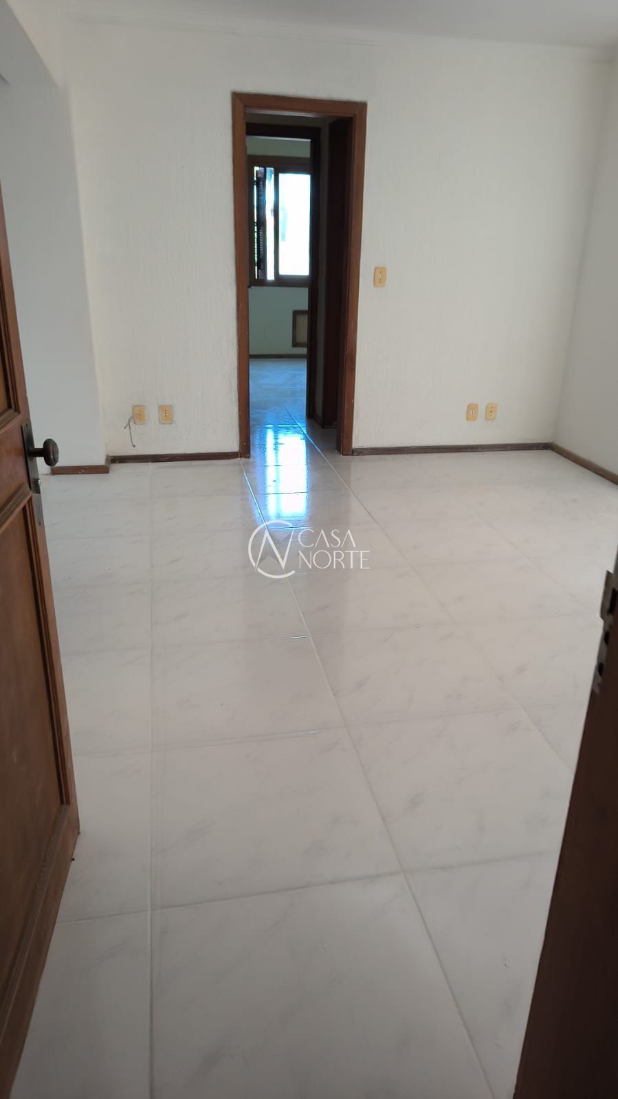 Apartamento à venda com 2 quartos, 79m², 1 suíte, 2 vagas, Rua Jalmar Azambuja Diniz no bairro Jardim Itu em Porto Alegre