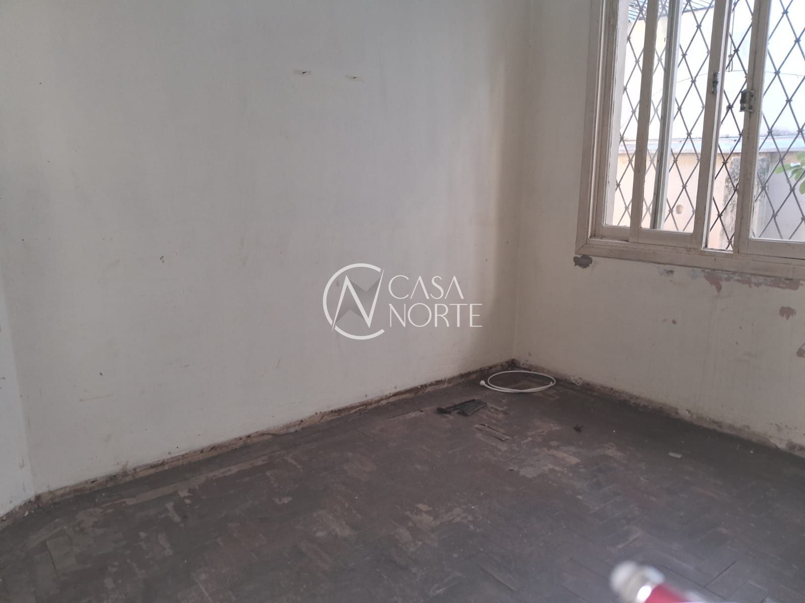 Casa à venda com 2 quartos, 89m², 2 vagas, Rua Botafogo no bairro Menino Deus em Porto Alegre