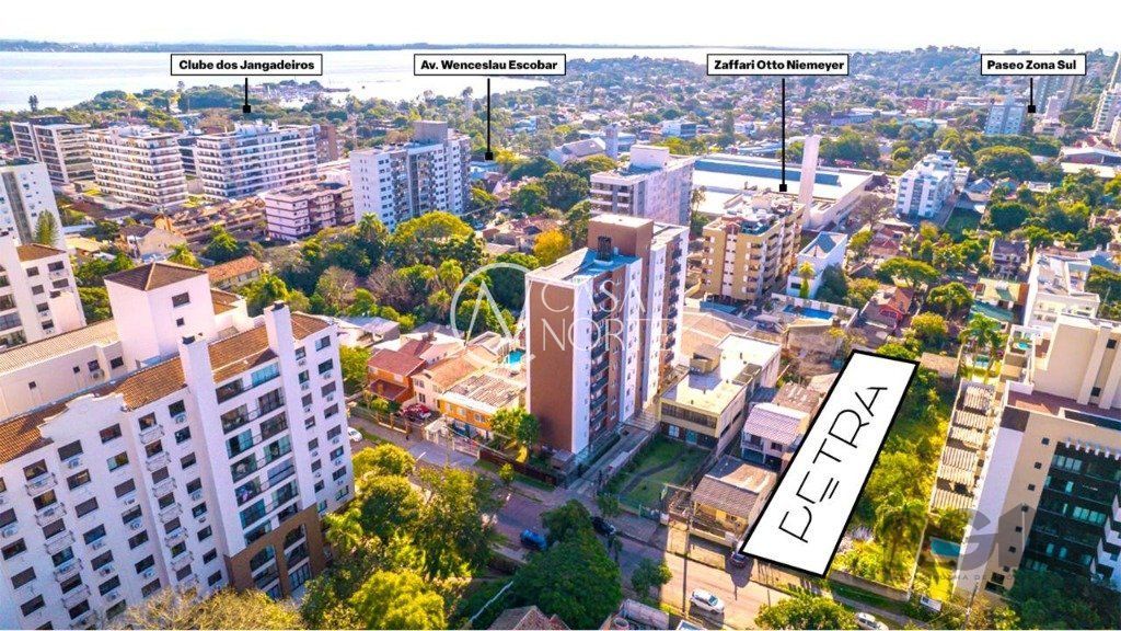 Casa de Condomínio à venda com 3 quartos, 196m², 1 suíte, 2 vagas, Rua Doutor Pereira Neto no bairro Tristeza em Porto Alegre