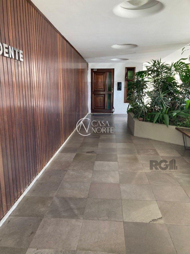 Cobertura à venda com 2 quartos, 118m², 1 vaga, Rua Miguel Couto no bairro Menino Deus em Porto Alegre