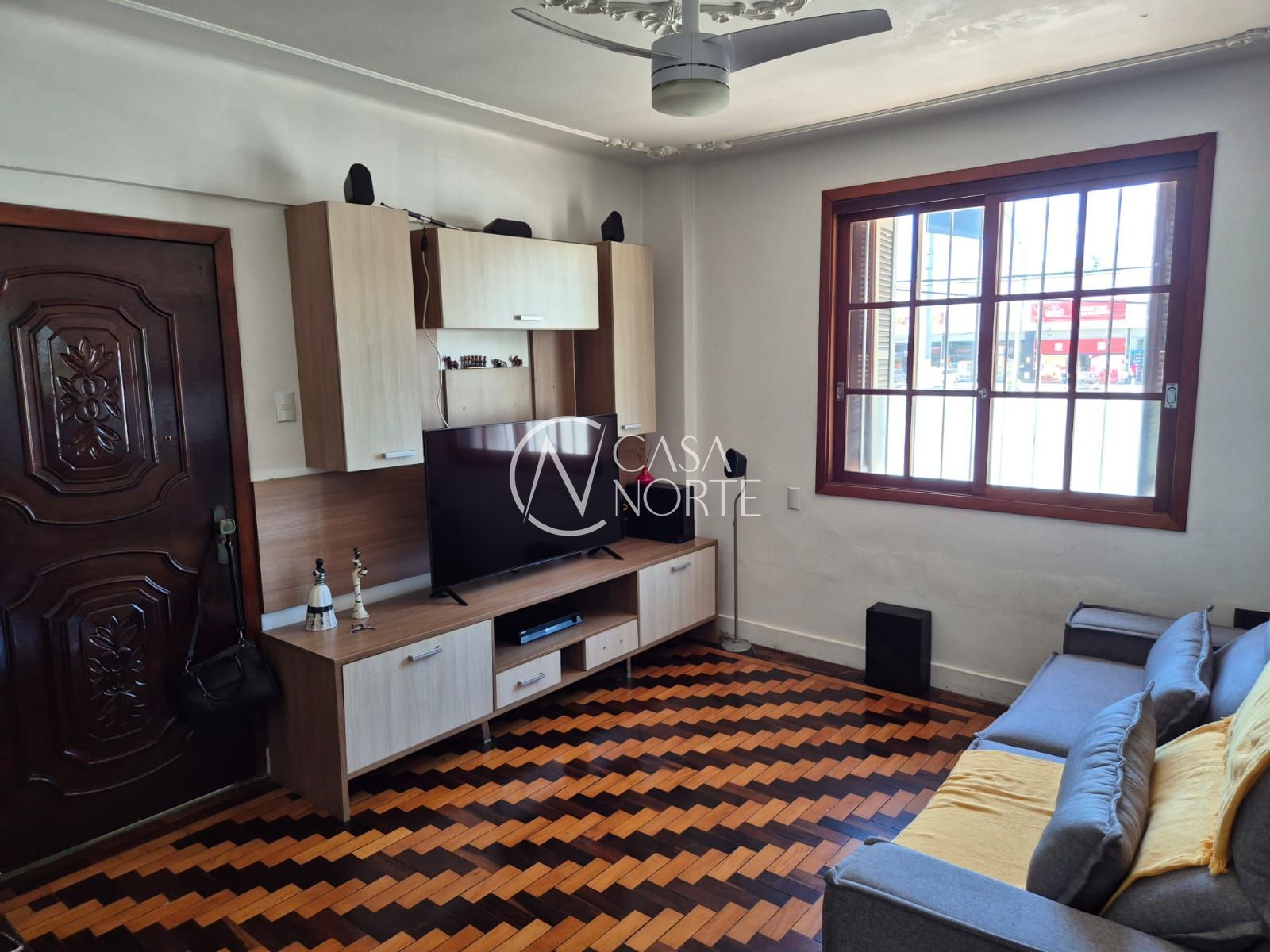 Apartamento à venda com 2 quartos, 68m², 1 vaga, Avenida Ipiranga no bairro Menino Deus em Porto Alegre