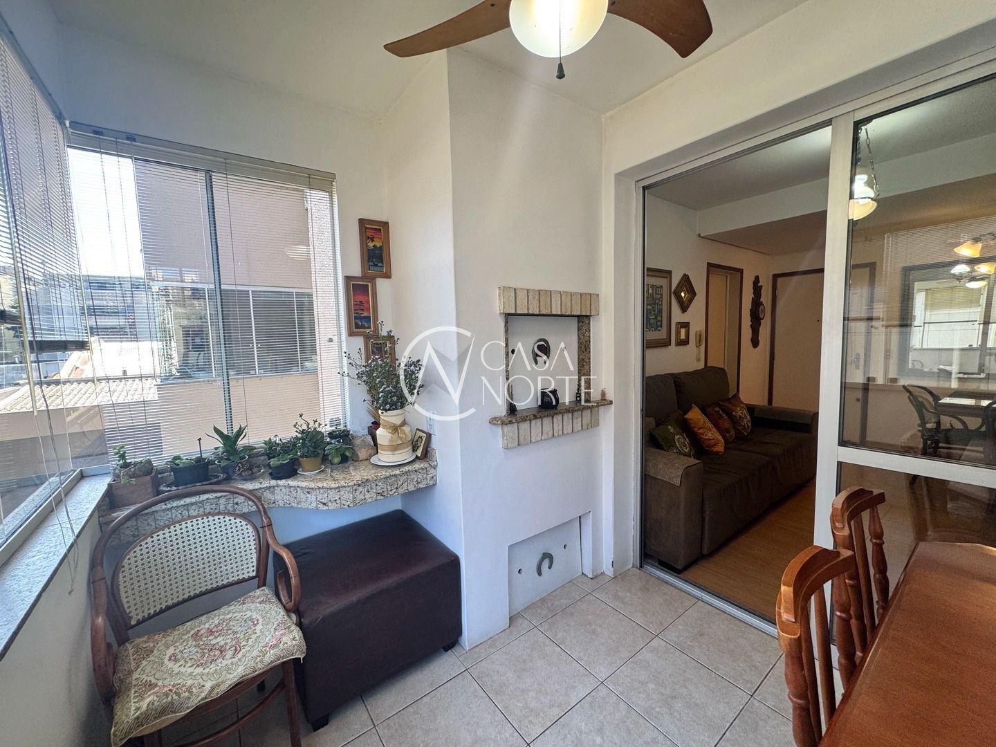 Apartamento à venda com 2 quartos, 65m², 1 vaga, Rua Silveiro no bairro Menino Deus em Porto Alegre