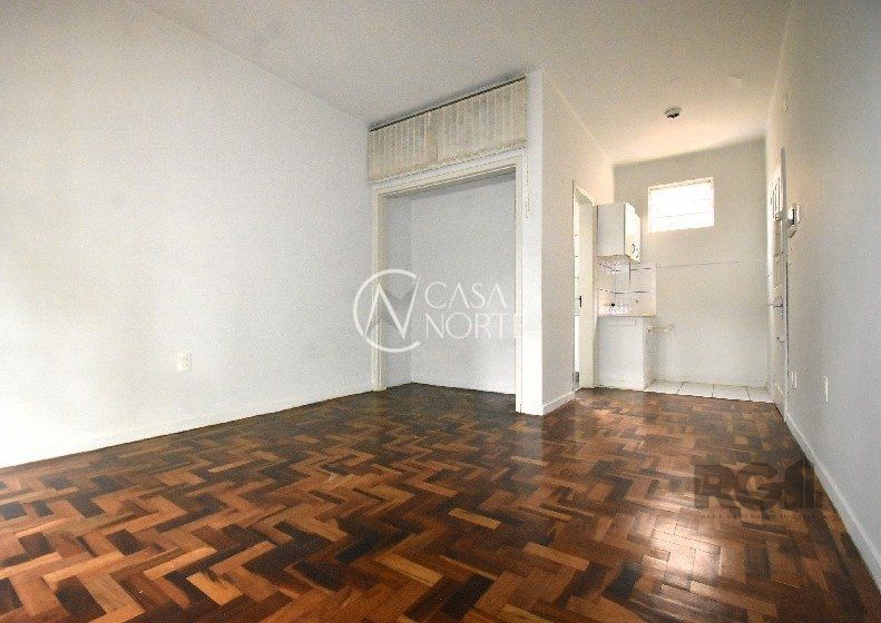 Kitnet à venda , 28m², Praça Conego Marcelino no bairro Cidade Baixa em Porto Alegre