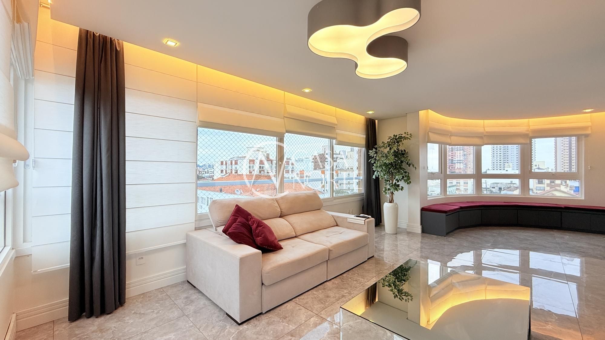 Apartamento à venda com 2 quartos, 157m², 2 suítes, 2 vagas, Rua Uruguaiana no bairro Menino Deus em Porto Alegre