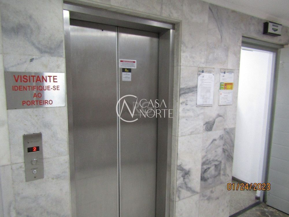 Sala Comercial à venda com 1 quarto, 39m², 1 vaga, Avenida Getúlio Vargas no bairro Menino Deus em Porto Alegre