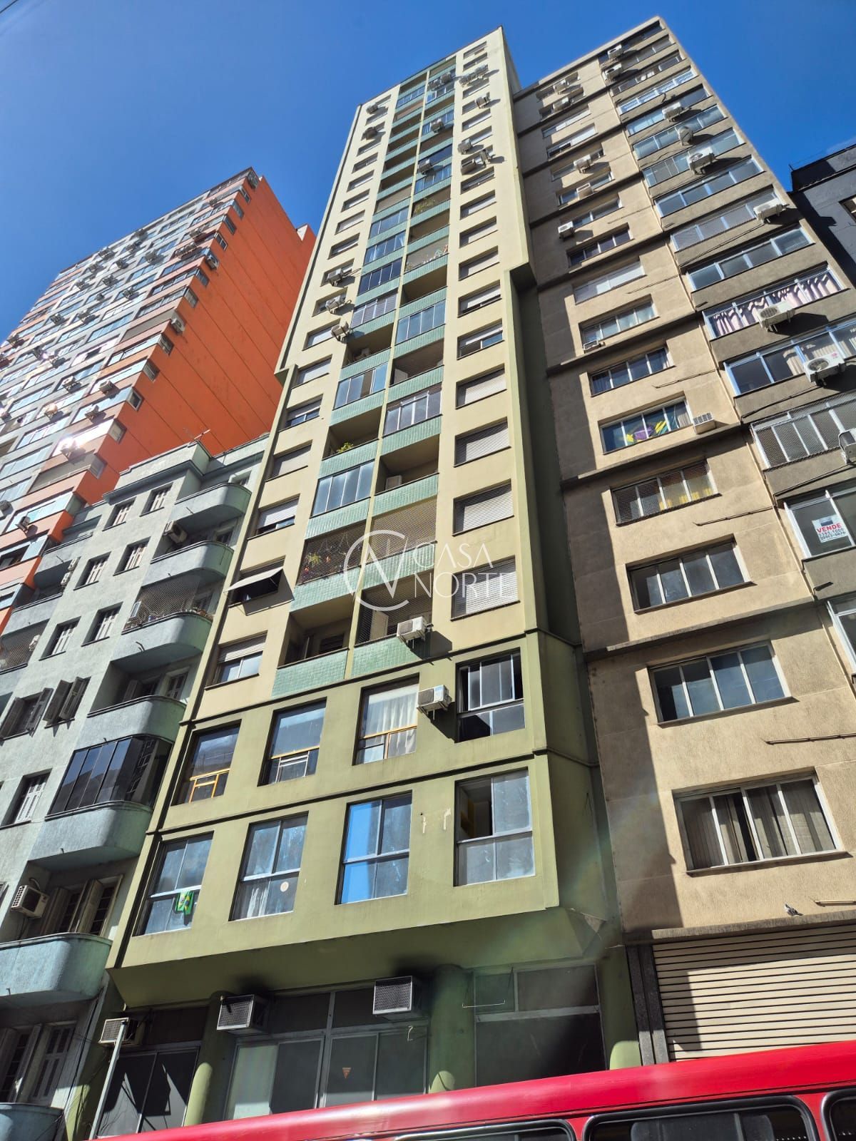 Apartamento à venda com 1 quarto, 53m², Avenida Borges de Medeiros no bairro Centro Histórico em Porto Alegre