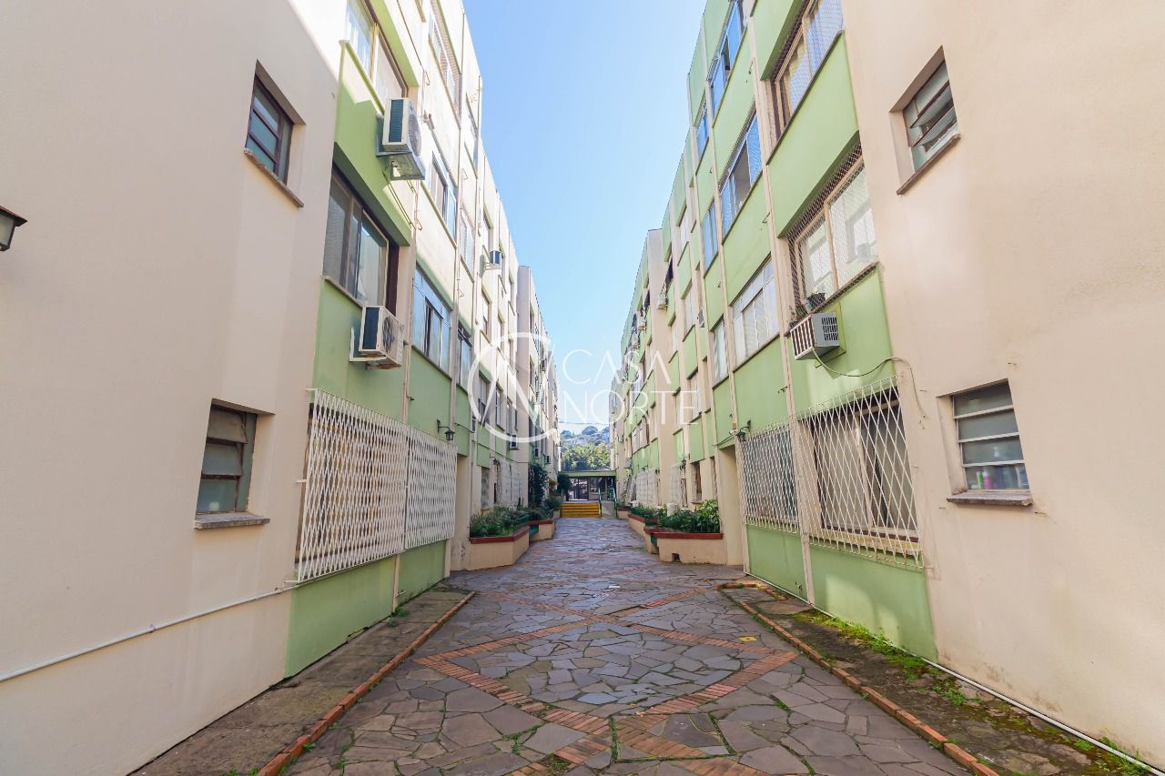 Apartamento à venda com 1 quarto, 43m², Avenida Teresópolis no bairro Teresópolis em Porto Alegre