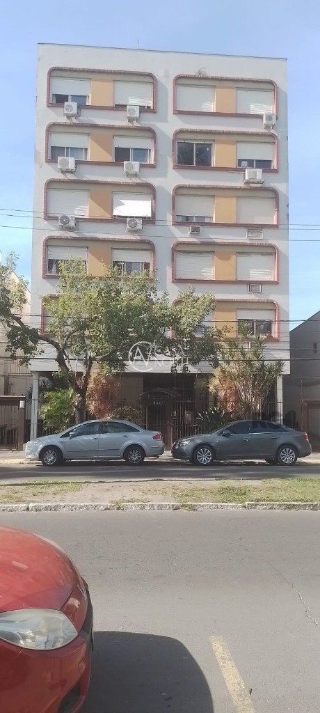 Apartamento à venda com 2 quartos, 70m², Avenida Getúlio Vargas no bairro Menino Deus em Porto Alegre