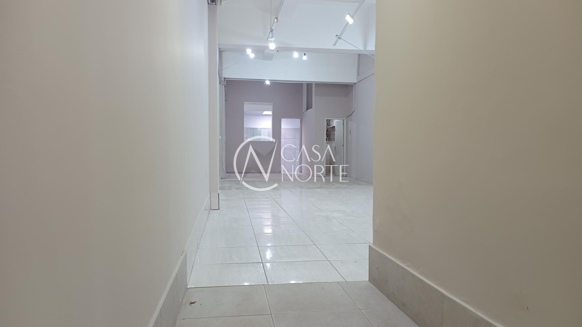 Loja à venda , 134m², Avenida Assis Brasil no bairro Passo da Areia em Porto Alegre