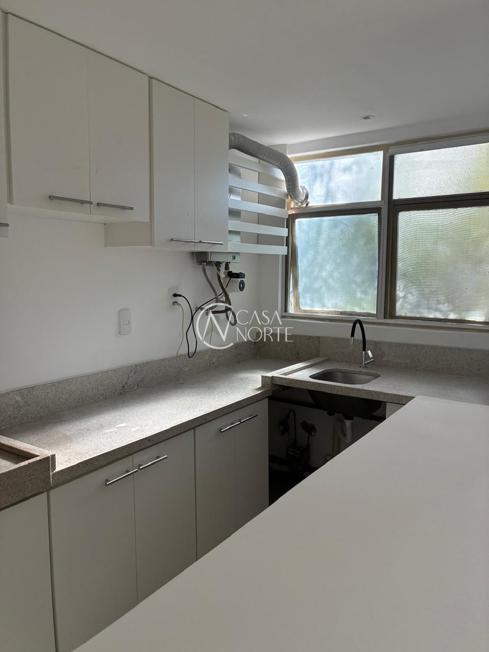 Apartamento à venda com 1 quarto, 49m², 1 vaga, Rua Dona Amélia no bairro Santa Tereza em Porto Alegre