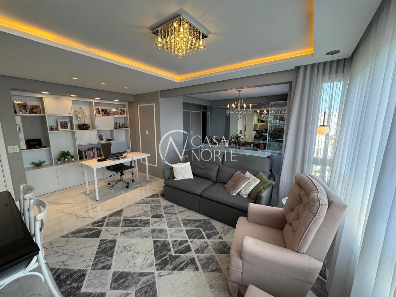 Apartamento à venda com 2 quartos, 75m², 1 suíte, 2 vagas, Rua Dona Augusta no bairro Menino Deus em Porto Alegre