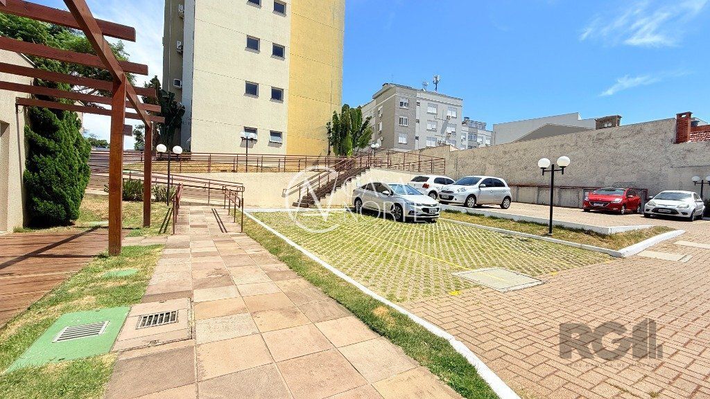 Apartamento à venda com 3 quartos, 67m², 1 suíte, 2 vagas, Rua Doutor Malheiros no bairro Santo Antônio em Porto Alegre