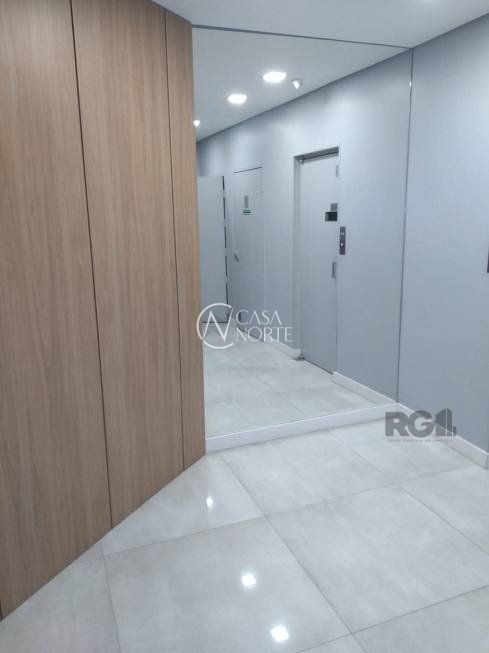 Sala Comercial à venda , 151m², Avenida Cristóvão Colombo no bairro Floresta em Porto Alegre