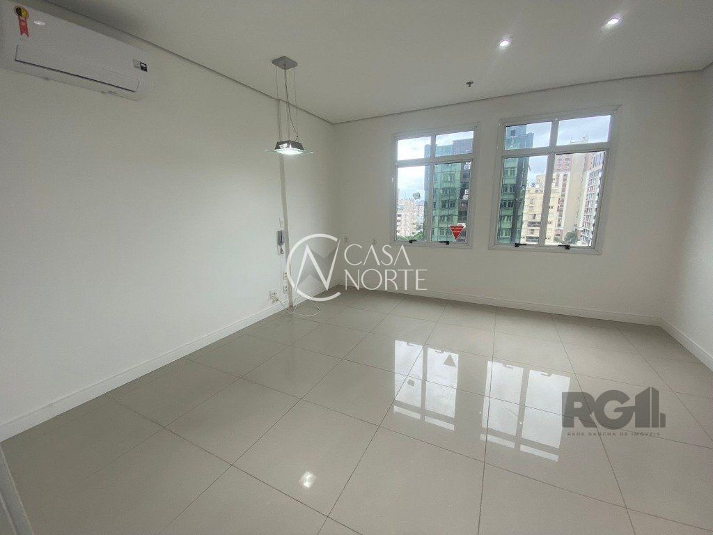 Sala Comercial à venda , 32m², Avenida Getúlio Vargas no bairro Menino Deus em Porto Alegre