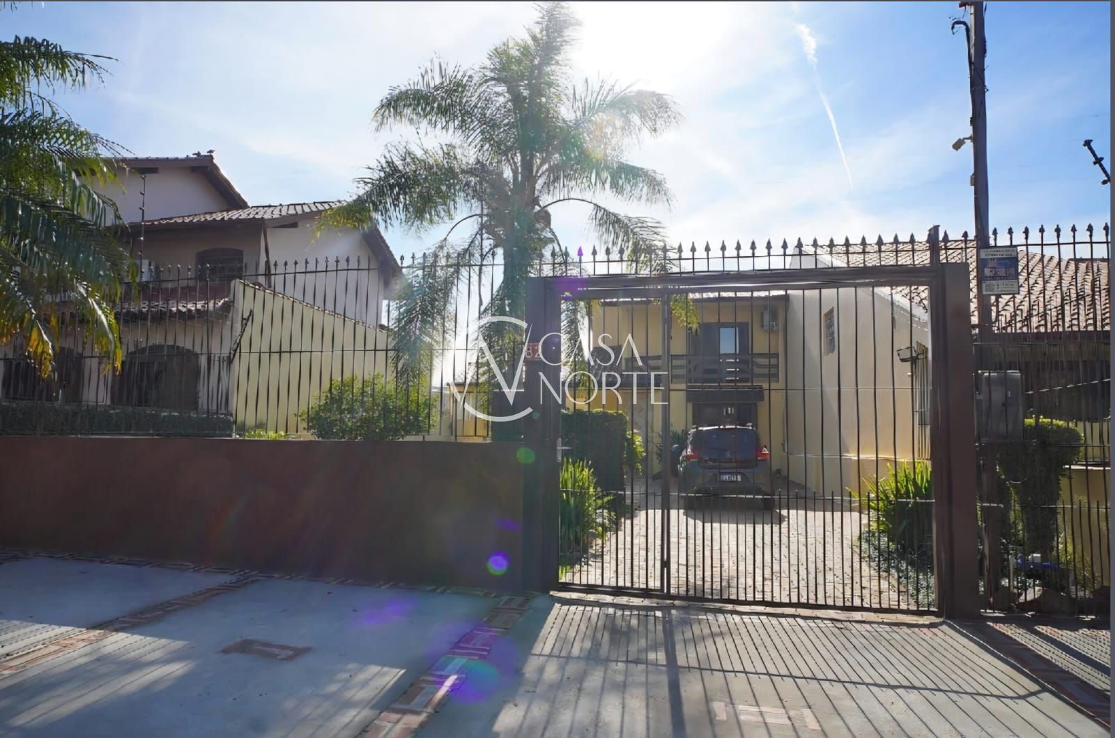 Casa à venda com 2 quartos, 108m², 3 vagas, Rua Francisco Braga no bairro Partenon em Porto Alegre