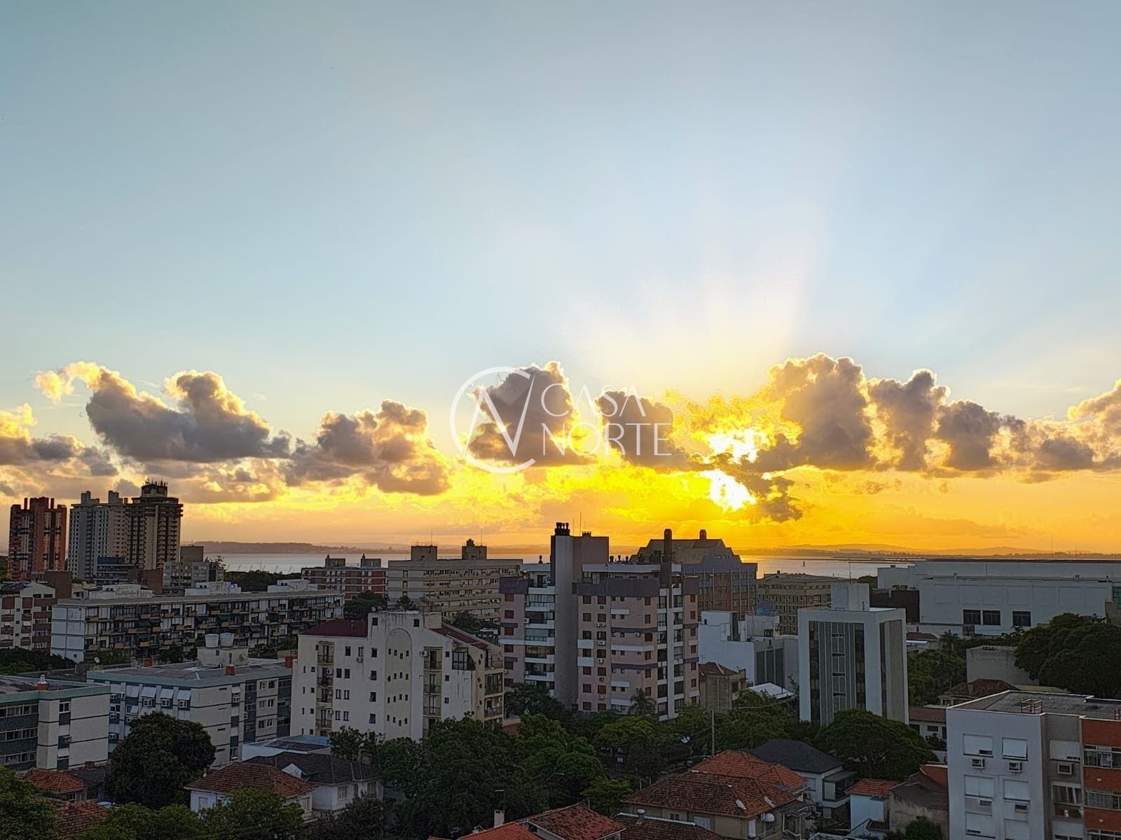 Apartamento à venda com 3 quartos, 120m², 3 suítes, 2 vagas, Rua Marcílio Dias no bairro Menino Deus em Porto Alegre