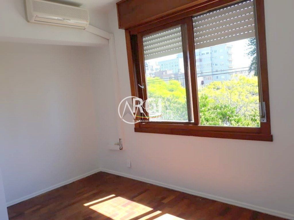 Apartamento à venda com 3 quartos, 112m², 1 suíte, 1 vaga, Rua Dom Pedro II no bairro São João em Porto Alegre