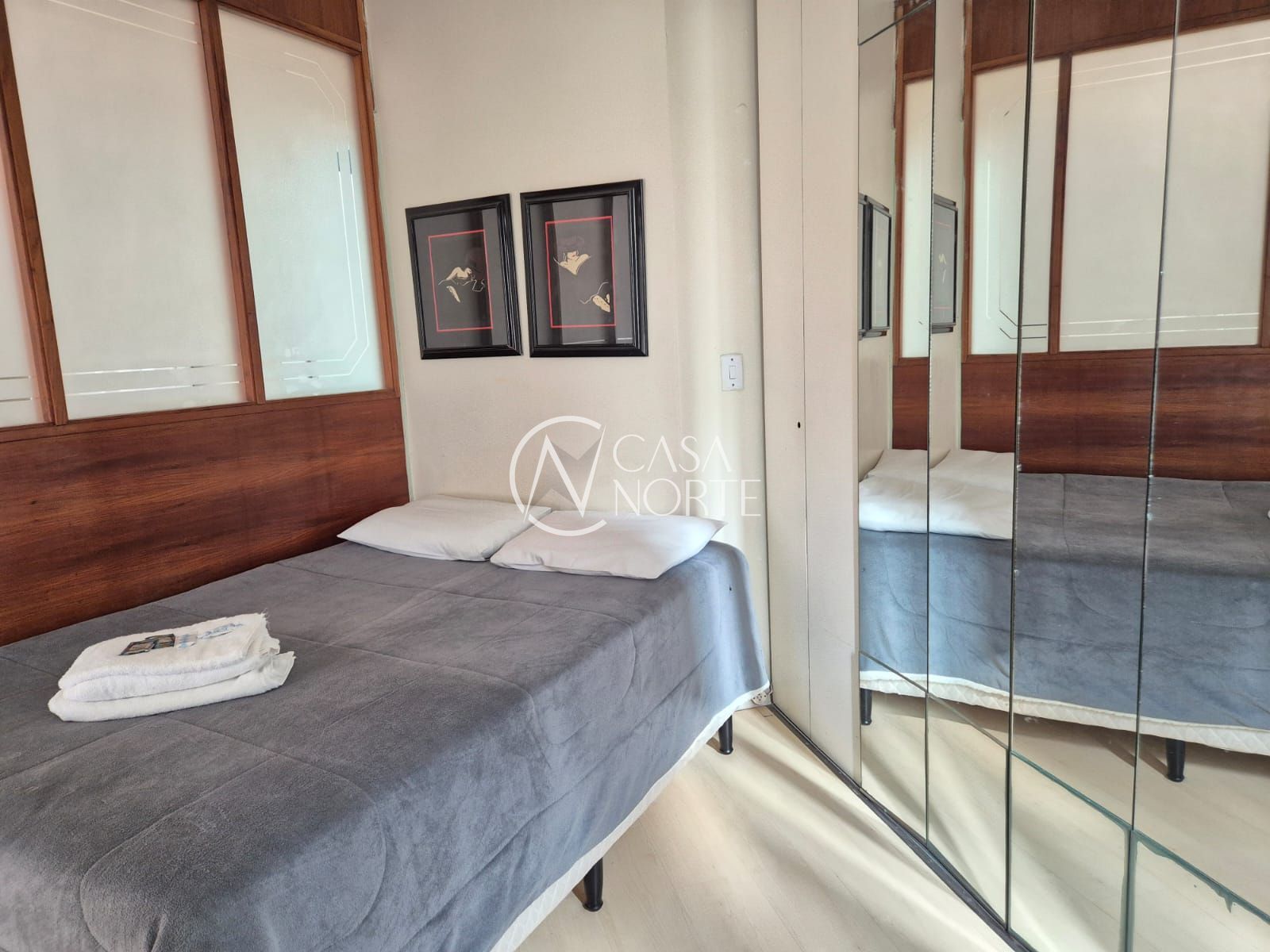 Apartamento à venda com 1 quarto, 44m², 1 vaga, Avenida Osvaldo Aranha no bairro Bom Fim em Porto Alegre