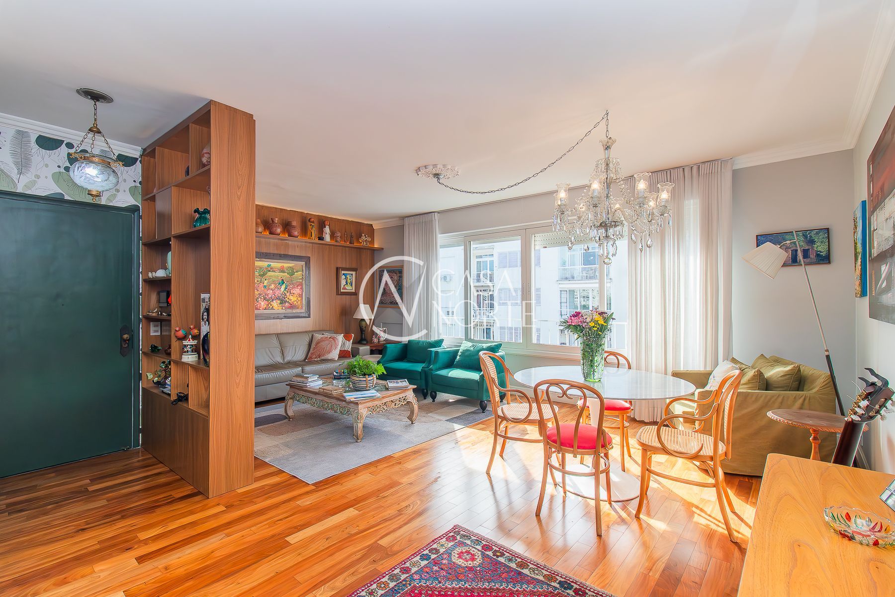 Cobertura à venda com 4 quartos, 247m², 1 suíte, 1 vaga, Cel Bordini no bairro Moinhos de Vento em Porto Alegre