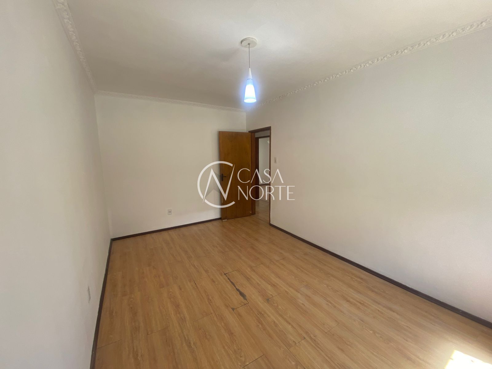 Loja à venda com 1 quarto, 97m², 2 vagas, Avenida Érico Veríssimo no bairro Menino Deus em Porto Alegre