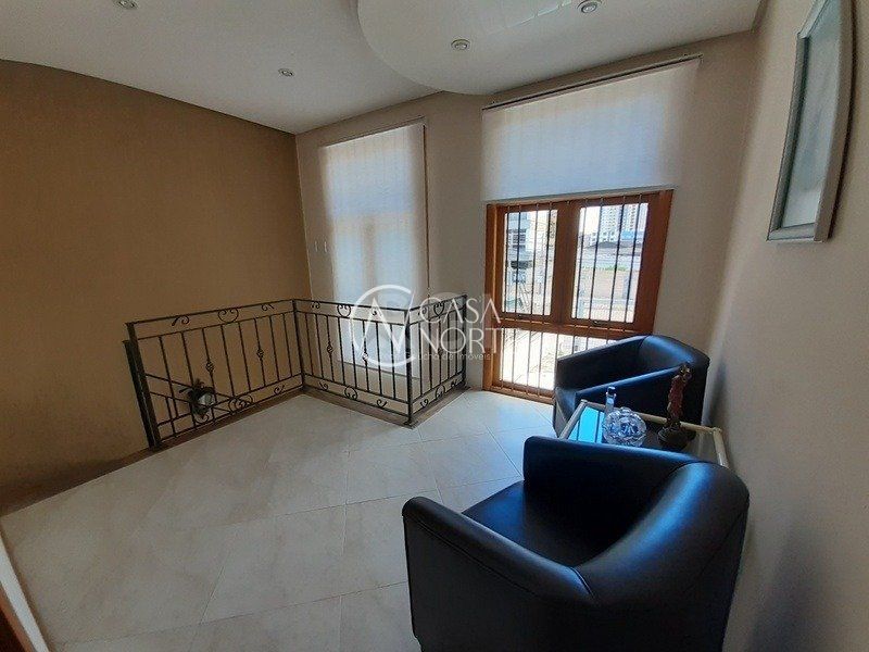 Prédio Comercial à venda , 180m², 2 vagas, Rua Baronesa do Gravataí no bairro Menino Deus em Porto Alegre