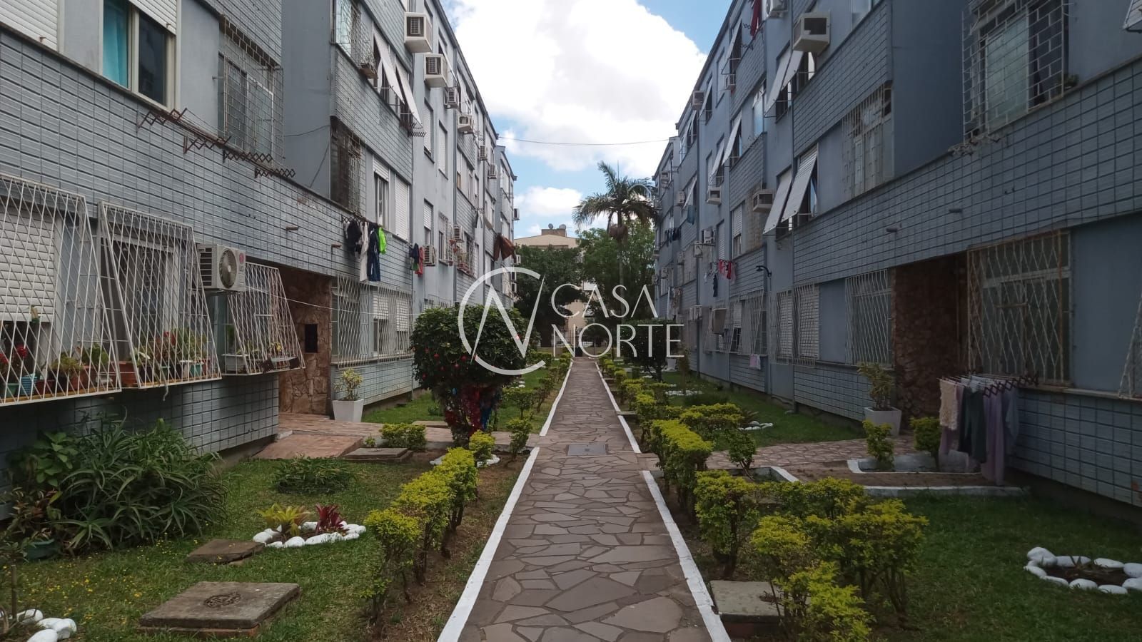 Apartamento à venda com 2 quartos, 46m², 1 vaga, Rua Padre Ângelo Corso no bairro Cavalhada em Porto Alegre